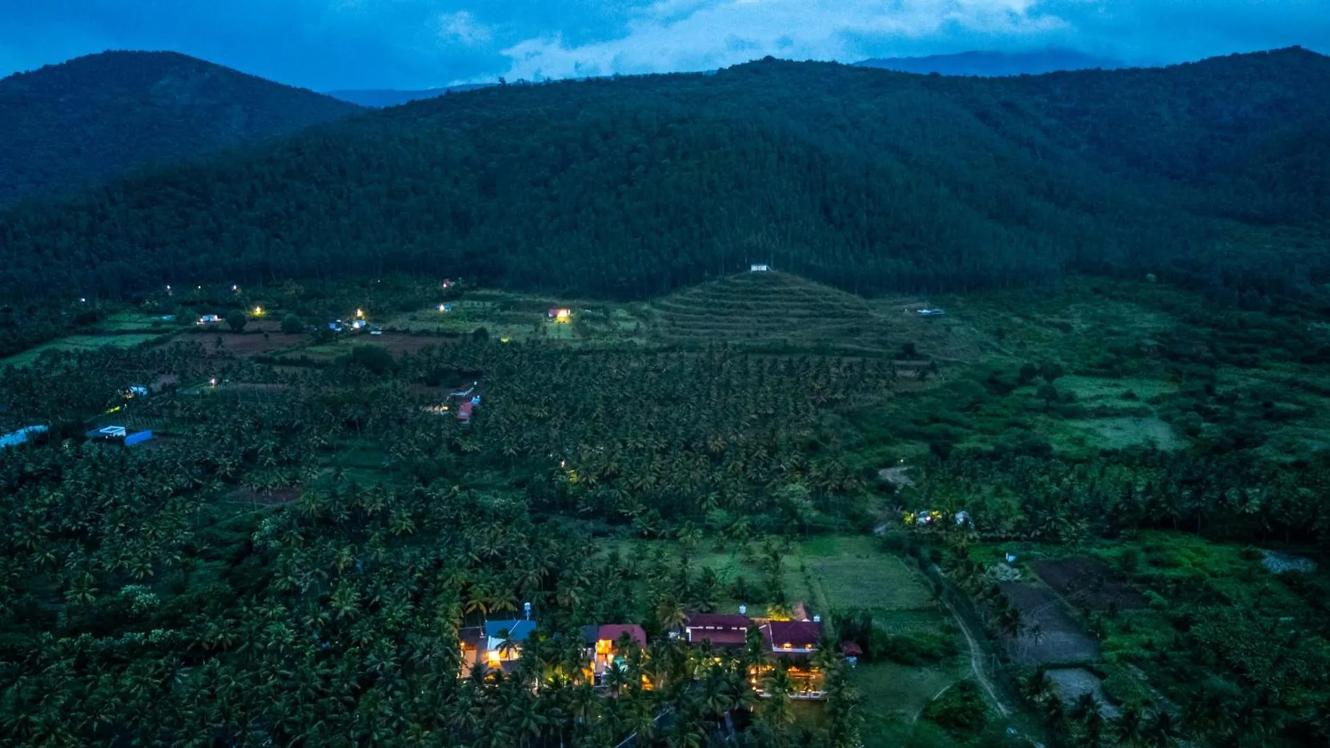 Villa Senaro Luxury Farm Agali India